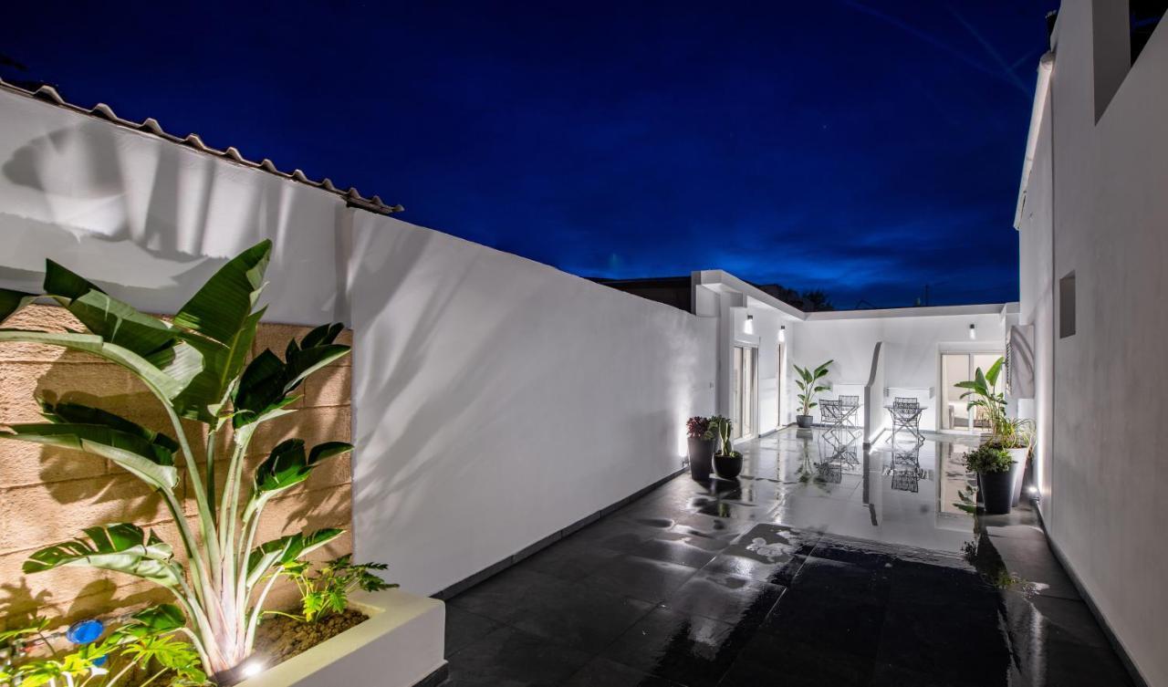 Sunwaves Beach Studio I Ialysos  Ngoại thất bức ảnh